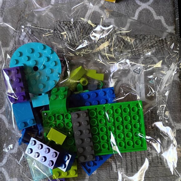 LEGO - Picture 5 of 7